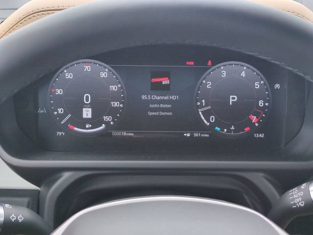 New 2026 Land Rover Defender 110 S AWD/4WD image 8