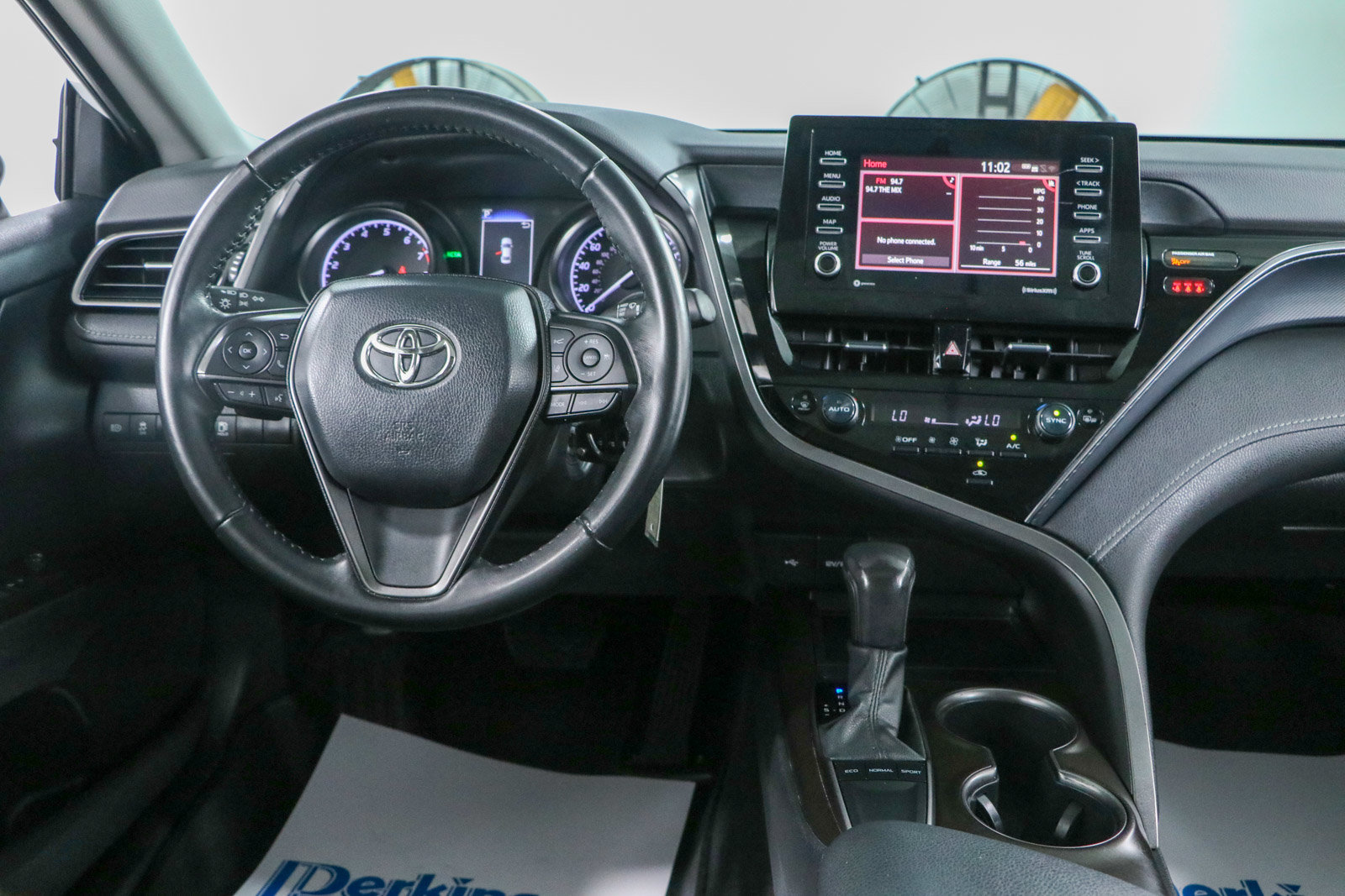 Used 2022 Toyota Camry SE FWD image 17