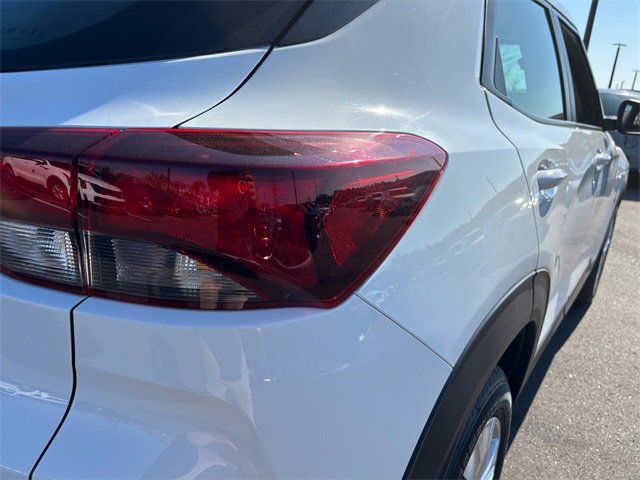 Used 2023 Chevrolet TrailBlazer LS image 11