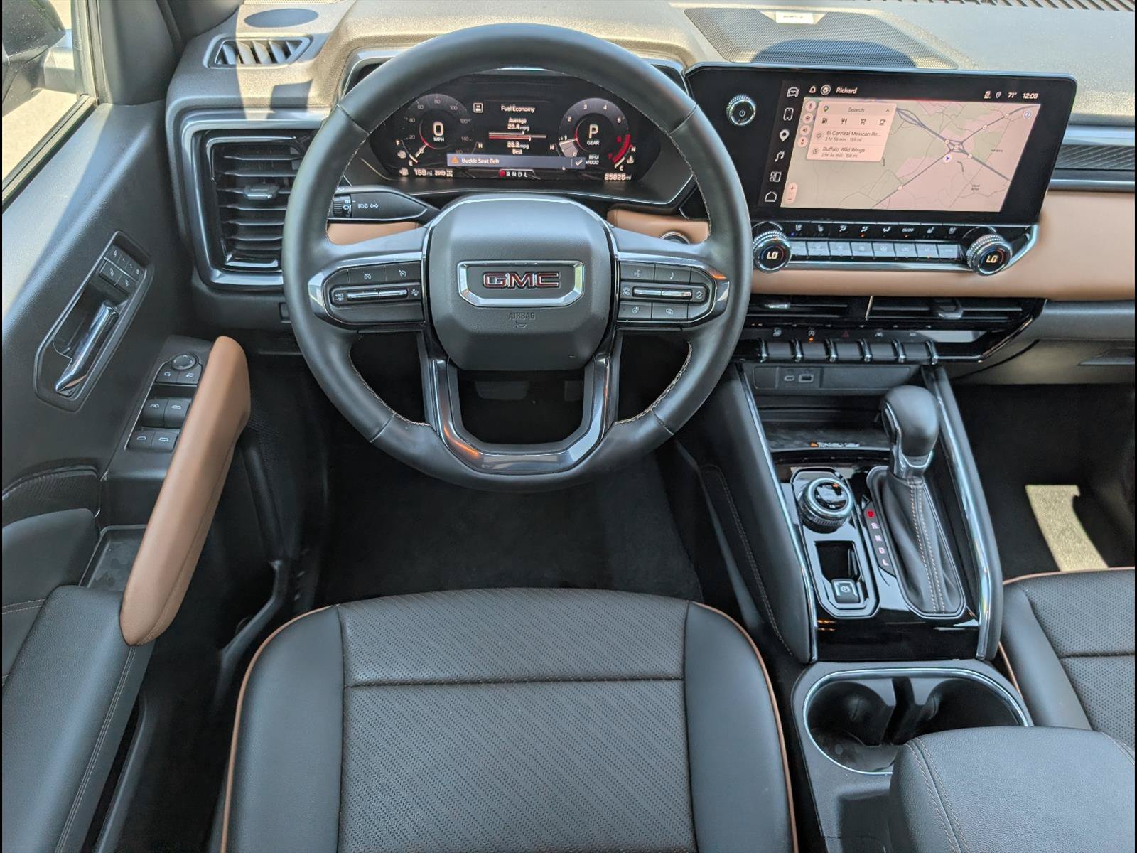 Used 2025 GMC Canyon AT4 w/ Technology Plus Package AWD/4WD image 8
