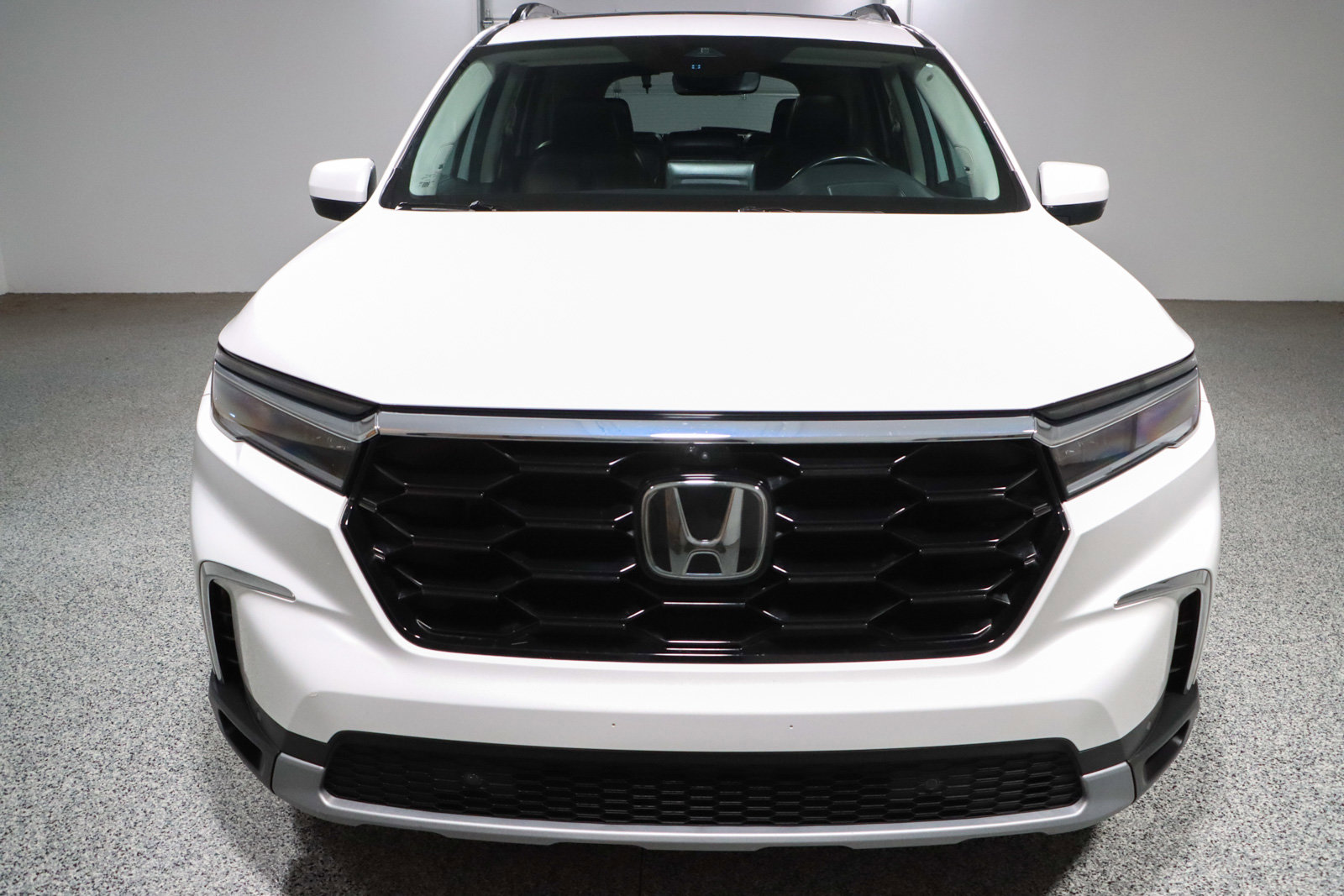 Used 2024 Honda Pilot Elite image 4