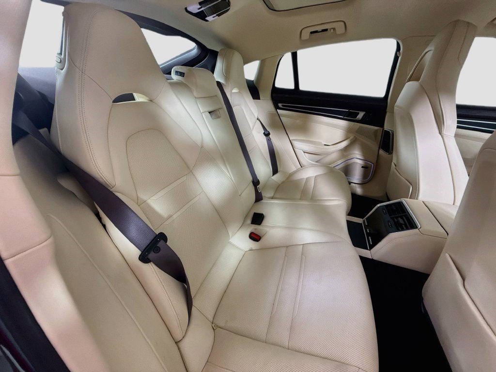 Used 2023 Porsche Panamera 4 Platinum Edition AWD/4WD image 25