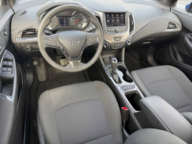 Used 2019 Chevrolet Cruze LT w/ Convenience Package image 34