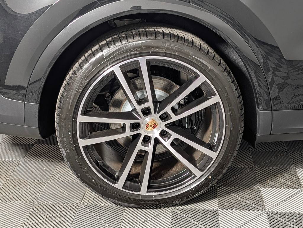 New 2026 Porsche Cayenne AWD/4WD image 13