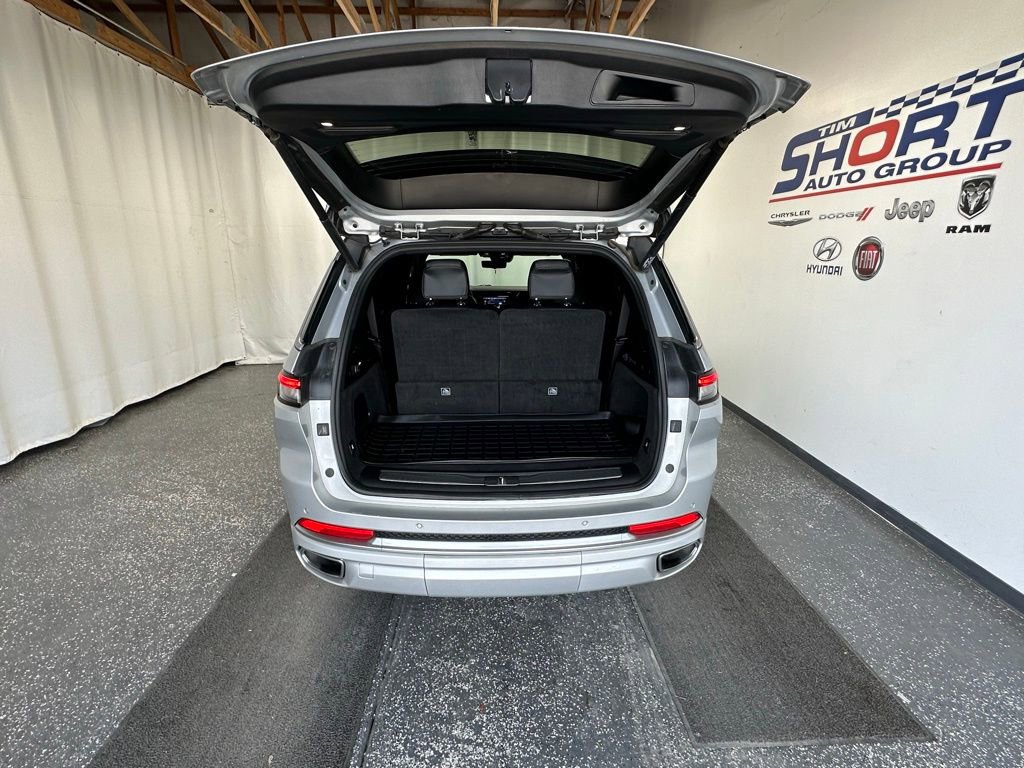 Used 2021 Jeep Grand Cherokee L Summit image 7