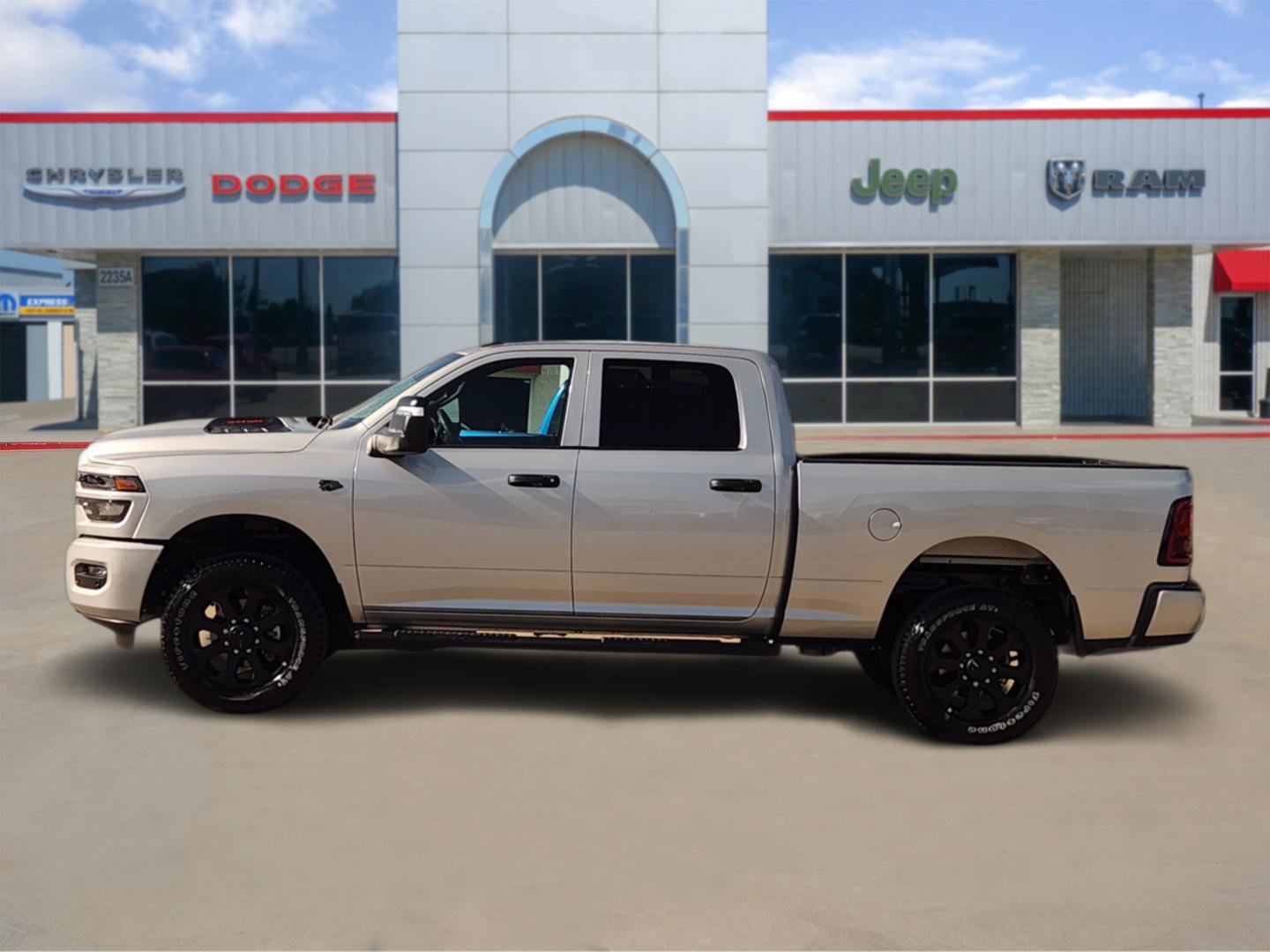 New 2027 RAM 2500 Tradesman AWD/4WD image 3