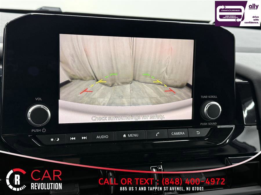 Used 2025 Nissan Pathfinder SV AWD/4WD image 38