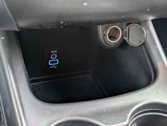 Used 2017 Dodge Journey SE w/ Flexible Seating Group image 24