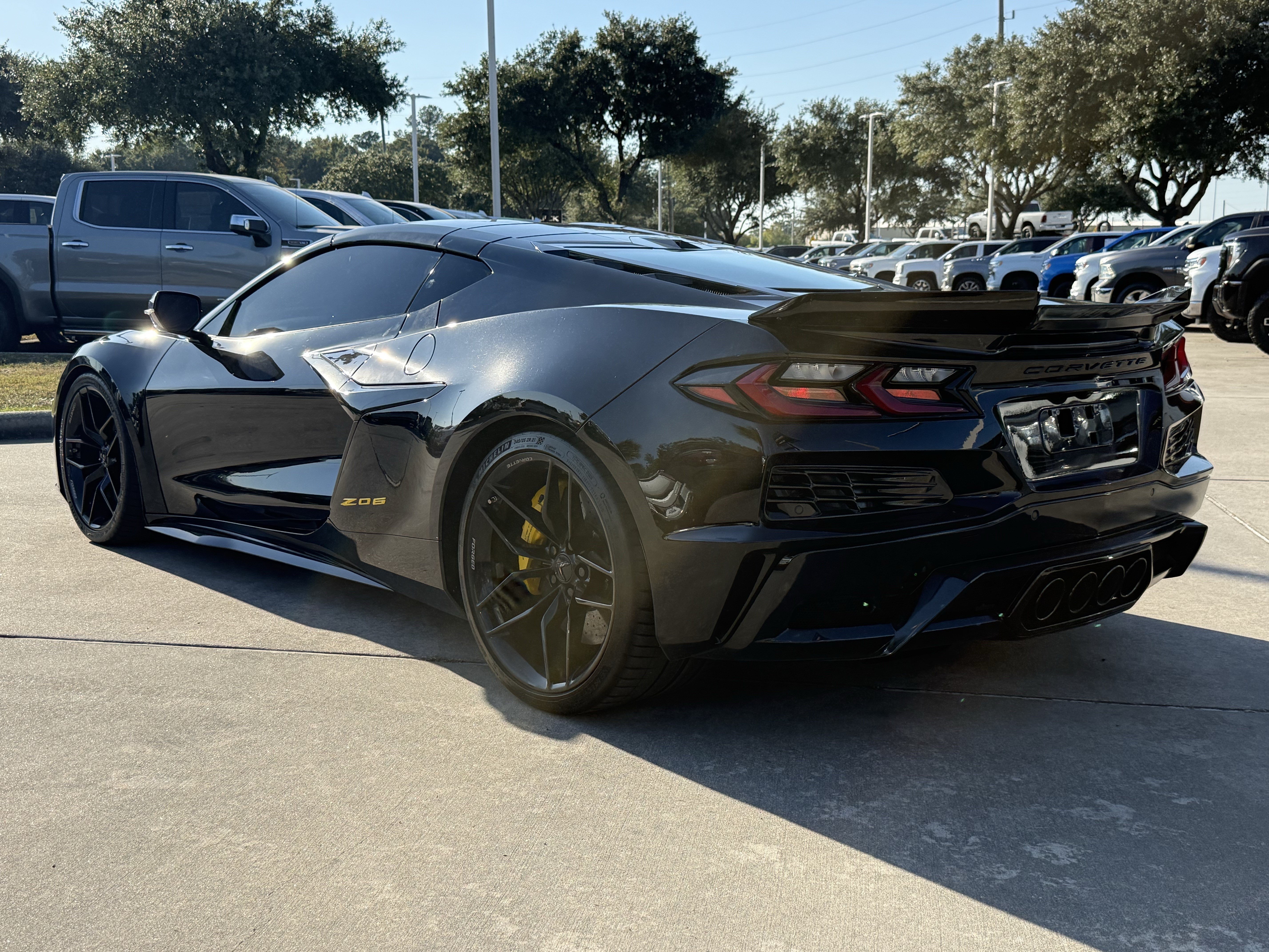 Used 2025 Chevrolet Corvette Z06 w/ Stealth Interior Trim Package RWD image 7