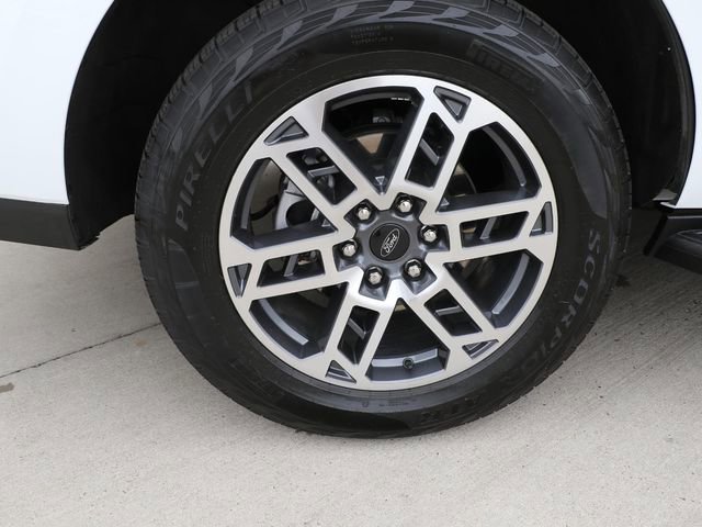 Used 2025 Ford Expedition Active image 7