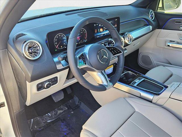 New 2025 Mercedes-Benz GLB 250 image 3