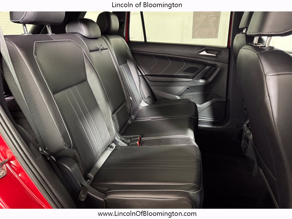 Used 2024 Volkswagen Tiguan SE R-Line AWD/4WD image 11