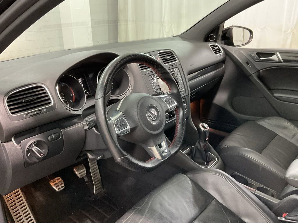 Used 2011 Volkswagen GTI Autobahn FWD image 16