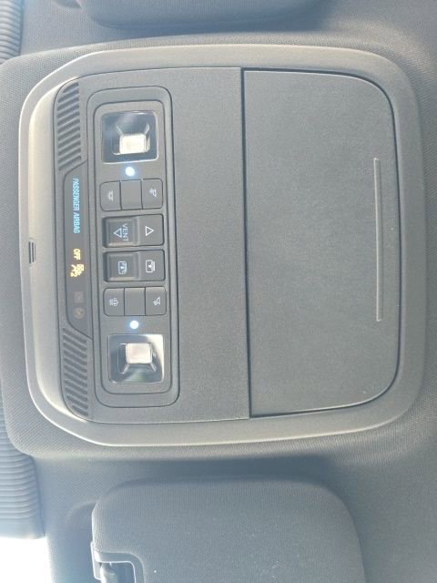 Used 2025 Ford Explorer Platinum w/ LUX Leather Package AWD/4WD image 19