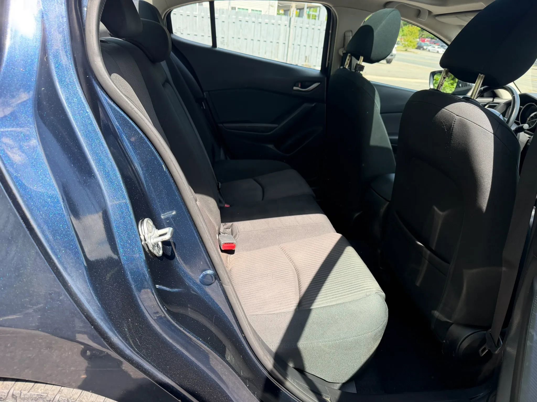 Used 2014 MAZDA MAZDA3 i Touring w/ Technology Package FWD image 18
