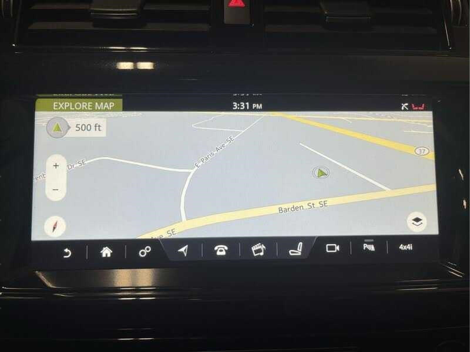 Used 2017 Land Rover Discovery HSE Luxury AWD/4WD image 19