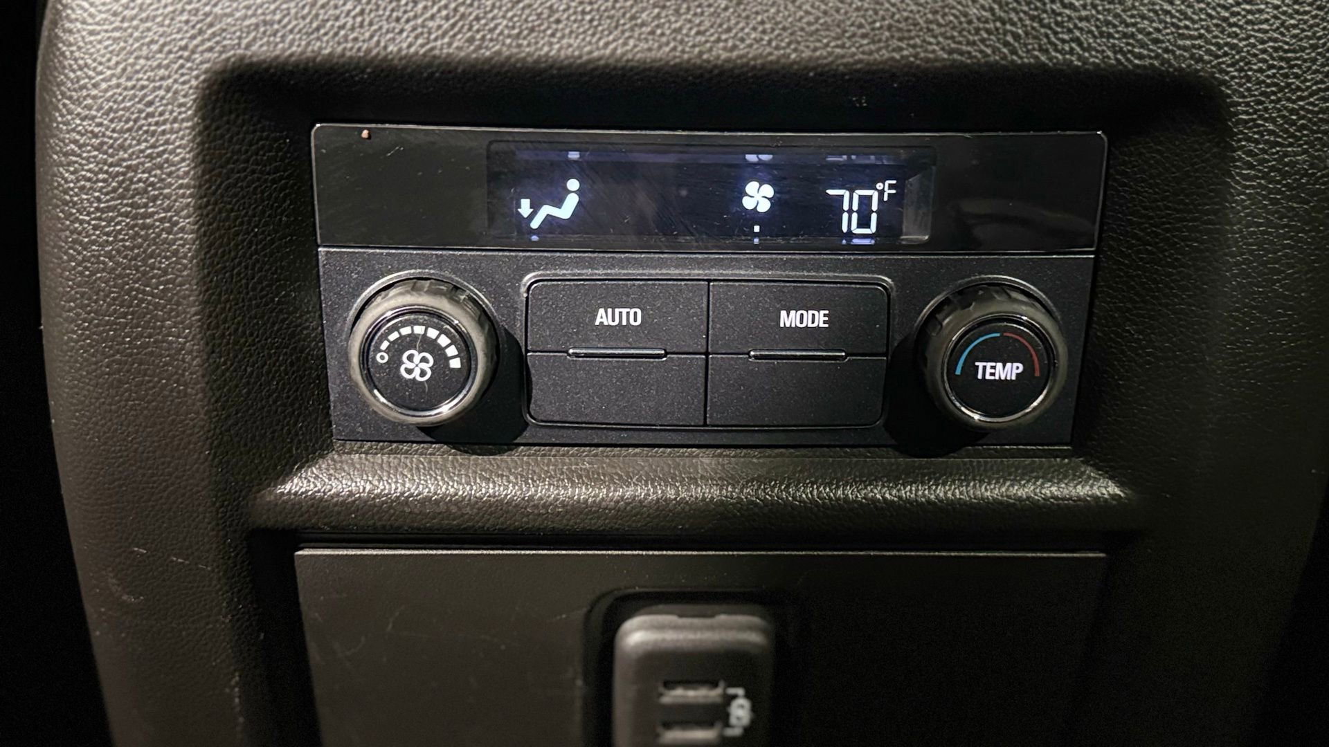 Used 2020 Chevrolet Traverse LT image 85