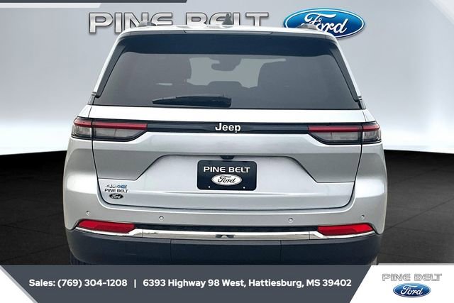 Used 2023 Jeep Grand Cherokee 4WD 4xe image 4