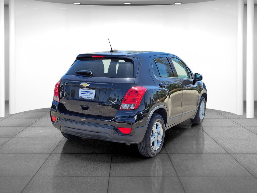 Used 2021 Chevrolet Trax LS w/ Tint and Cruise Package FWD image 6