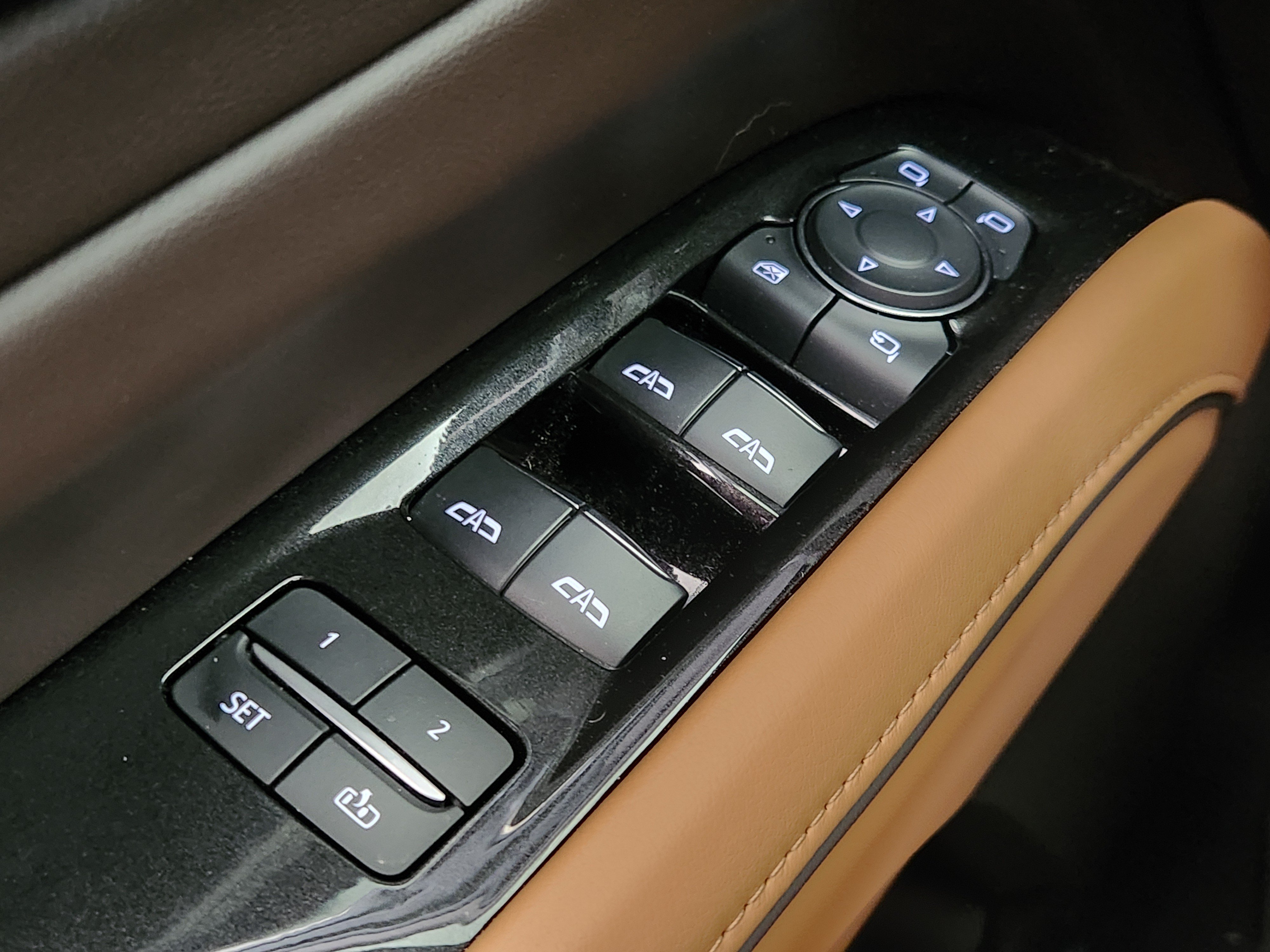 Used 2024 Cadillac Escalade Sport w/ Touring Package AWD/4WD image 24