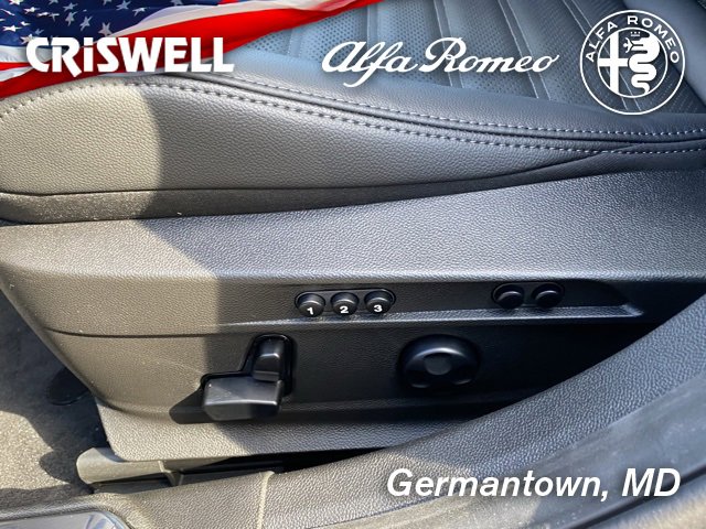 New 2024 Alfa Romeo Giulia Quadrifoglio w/ Active Assist Plus Package image 21