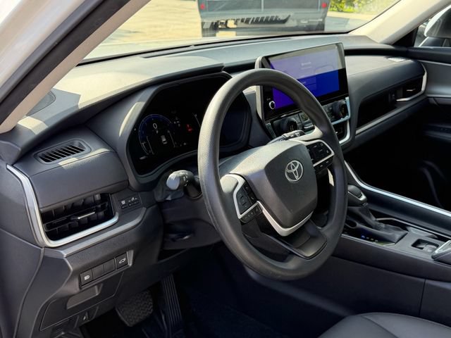 Certified 2025 Toyota Grand Highlander FWD image 12