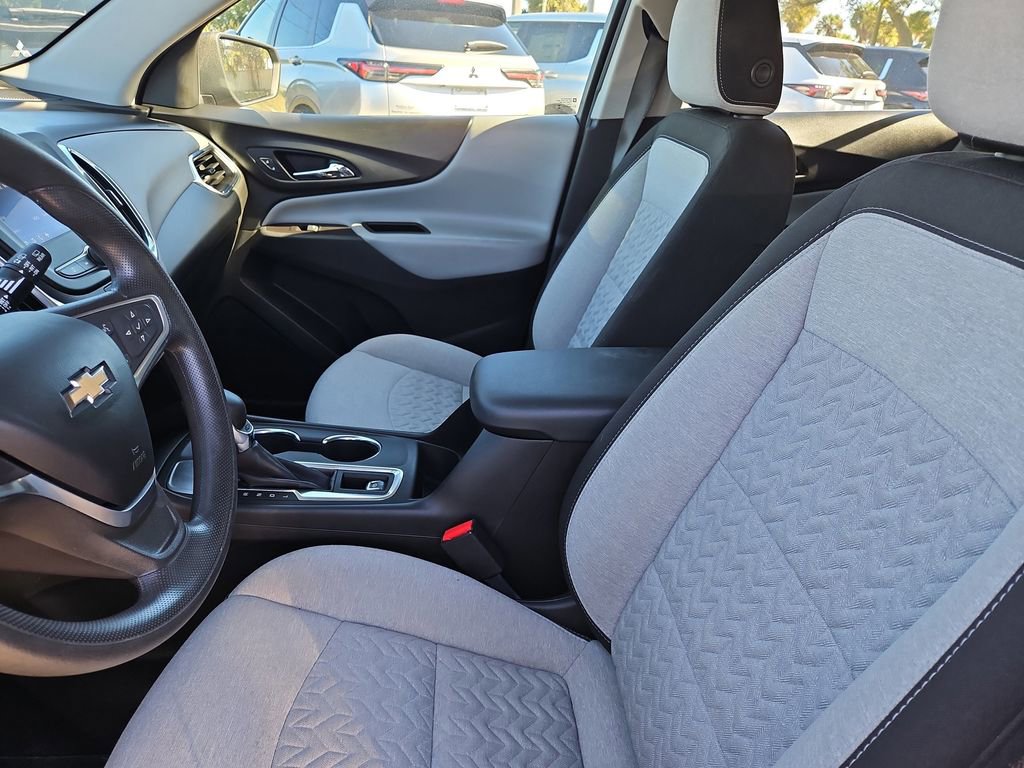 Used 2022 Chevrolet Equinox LS image 15