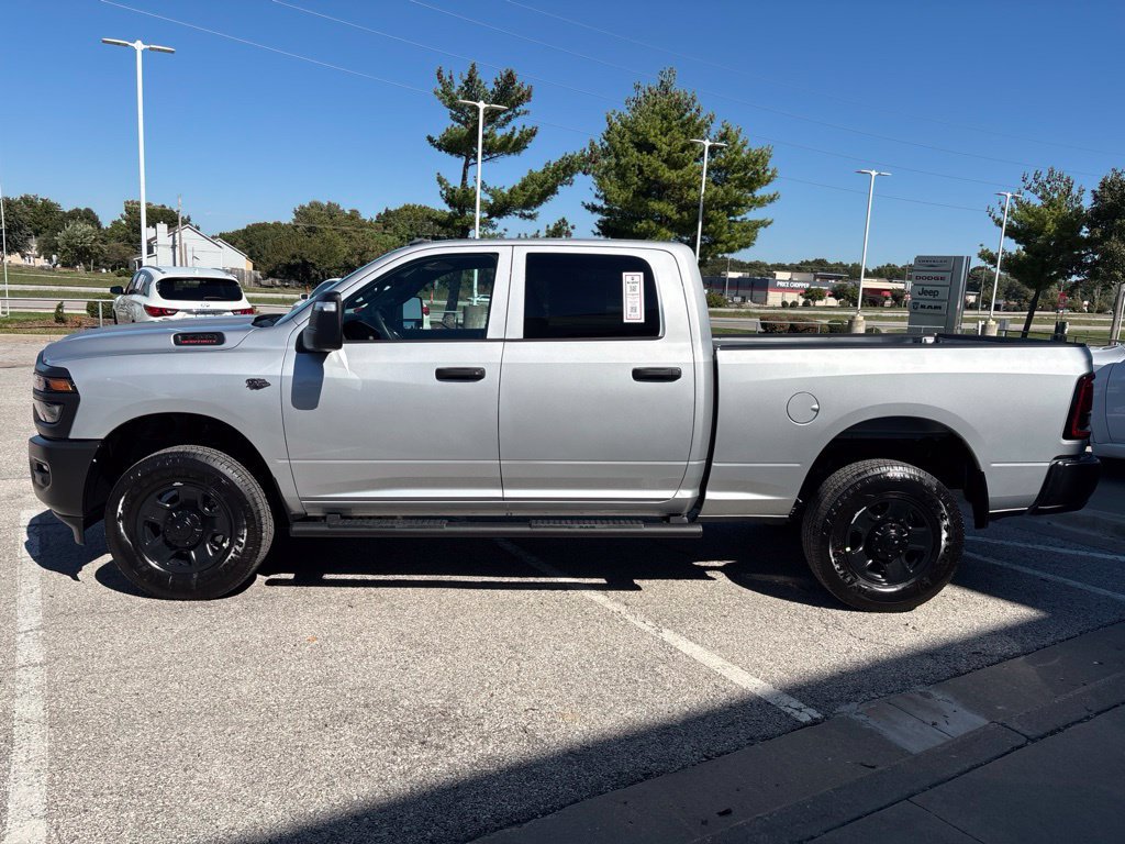 New 2027 RAM 3500 Tradesman AWD/4WD image 9