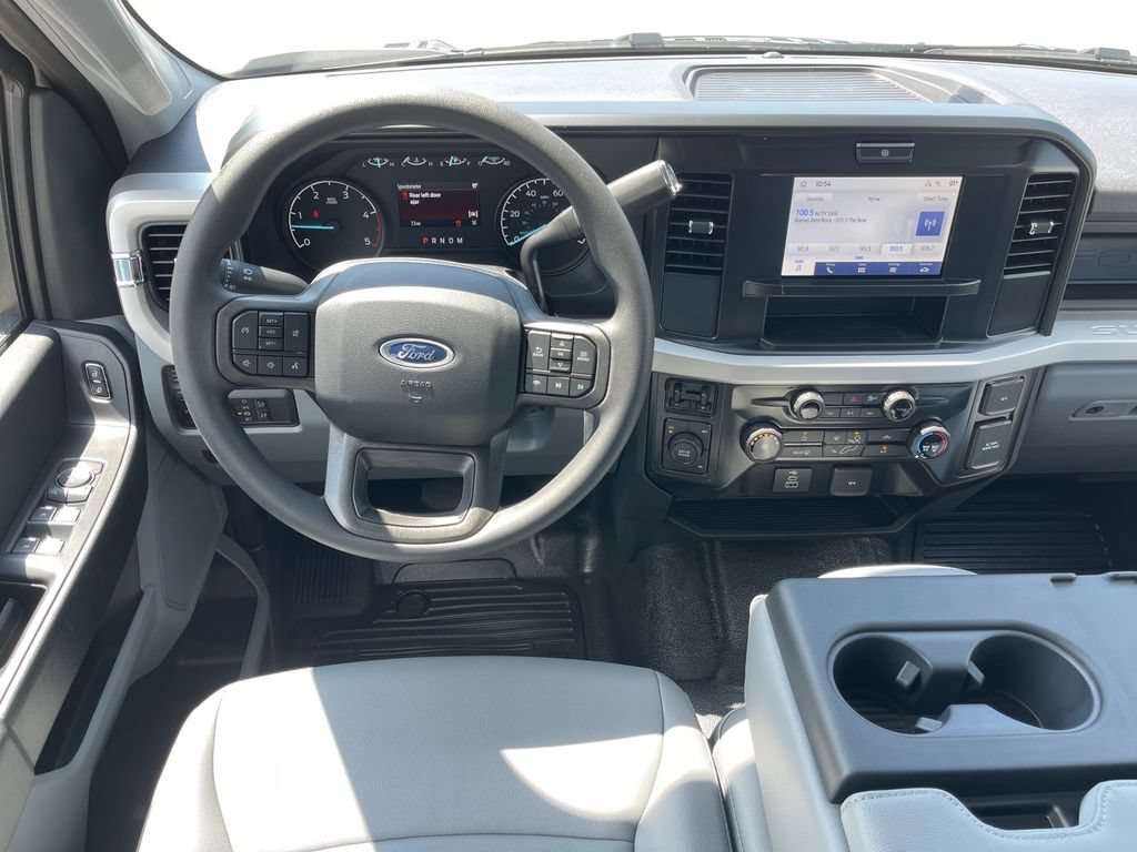 New 2026 Ford F250 XL AWD/4WD image 3