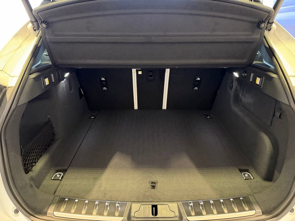 New 2025 Jaguar F-PACE R-Dynamic S AWD/4WD image 11
