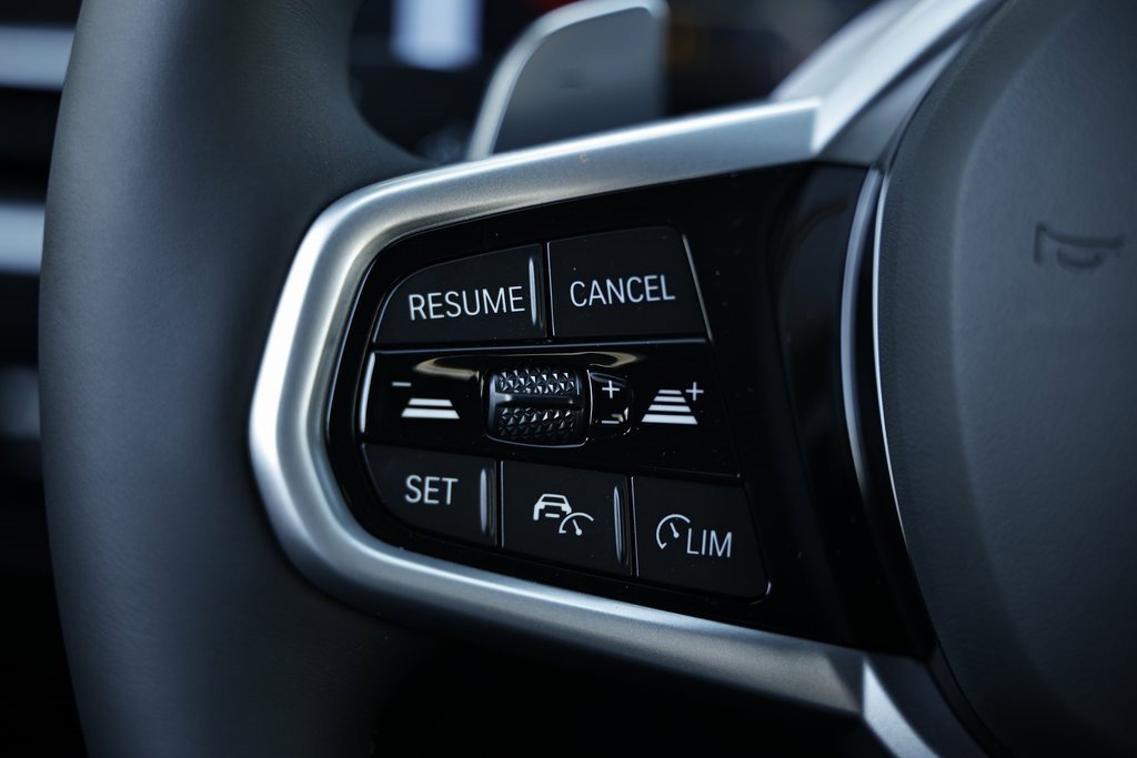 New 2026 BMW 330i Sedan w/ M Sport Package image 34