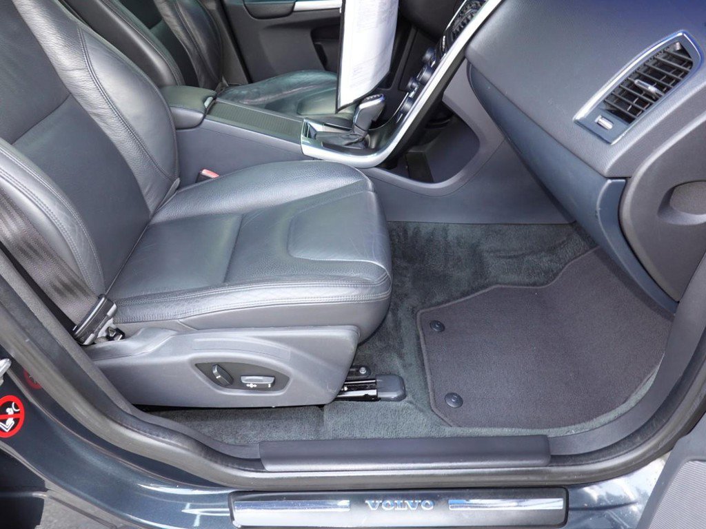 Used 2014 Volvo XC60 3.2 FWD image 20
