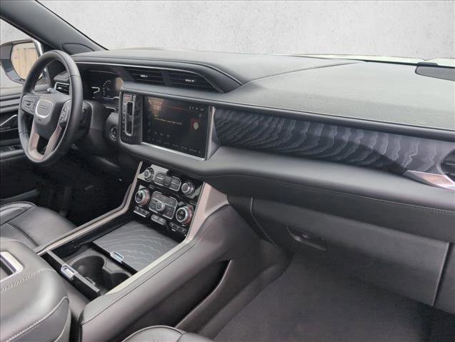 Used 2023 GMC Yukon Denali image 24