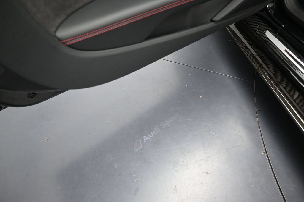Used 2023 Audi R8 V10 GT RWD image 20