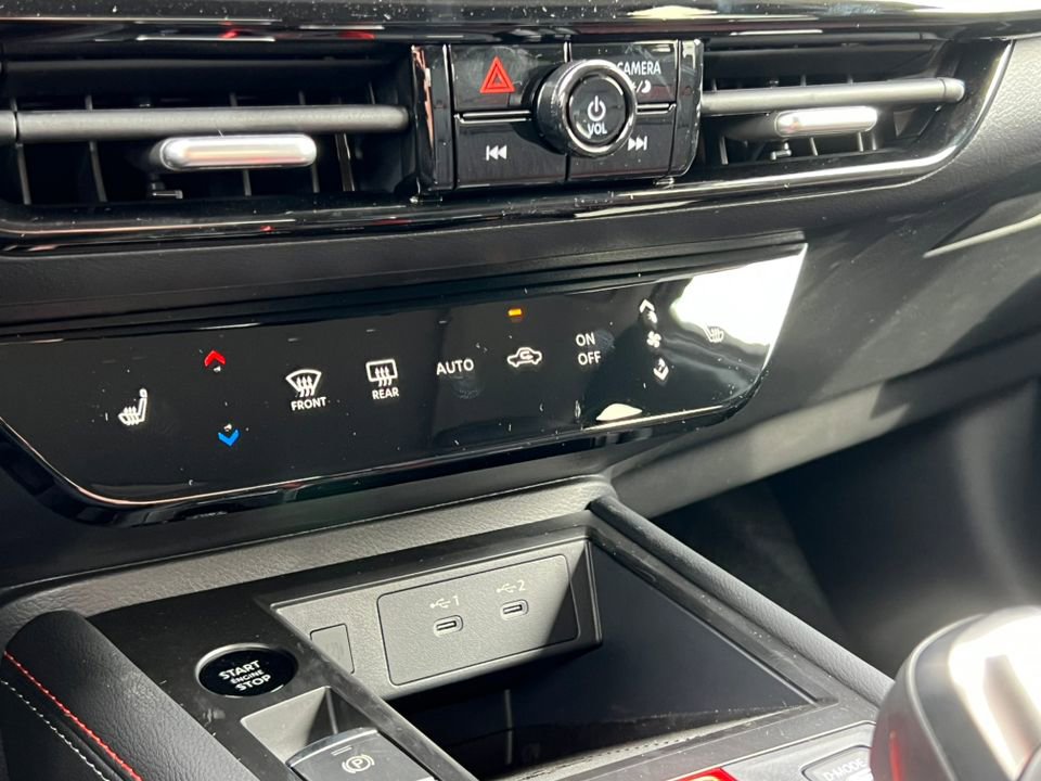 New 2026 Nissan Kicks SR w/ SR Premium Package image 25