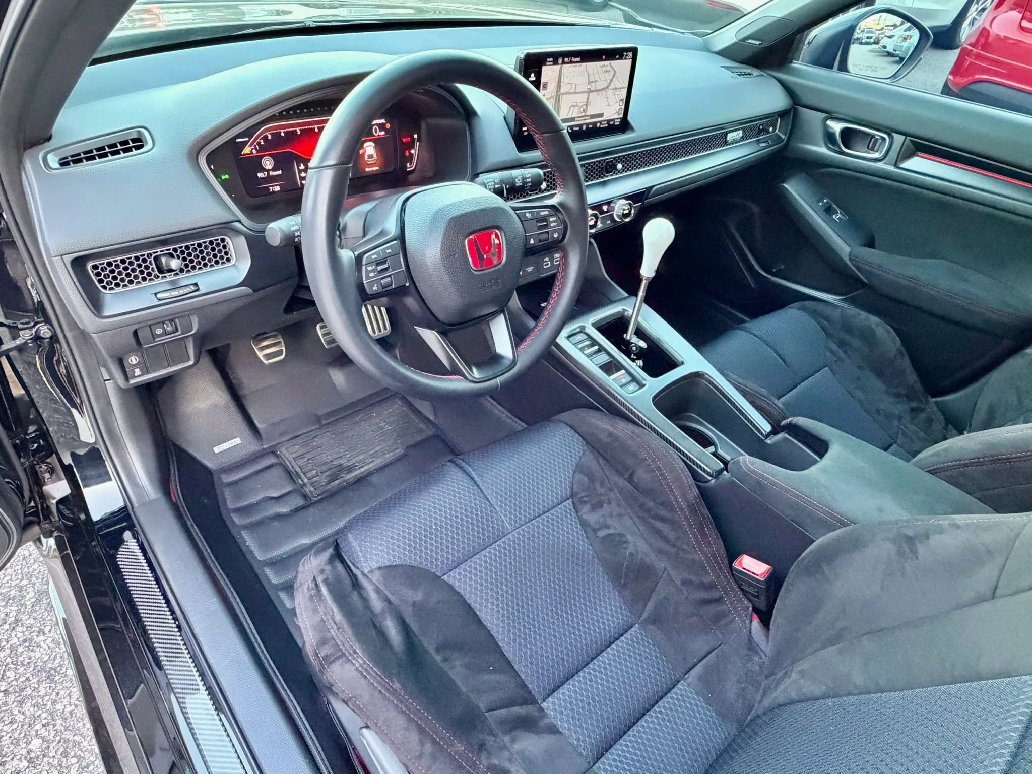 Used 2023 Honda Civic Type R image 38