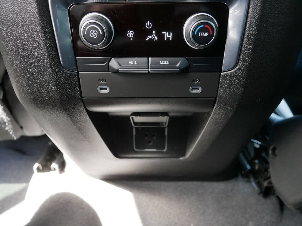 Used 2022 Chevrolet Tahoe LT AWD/4WD image 19