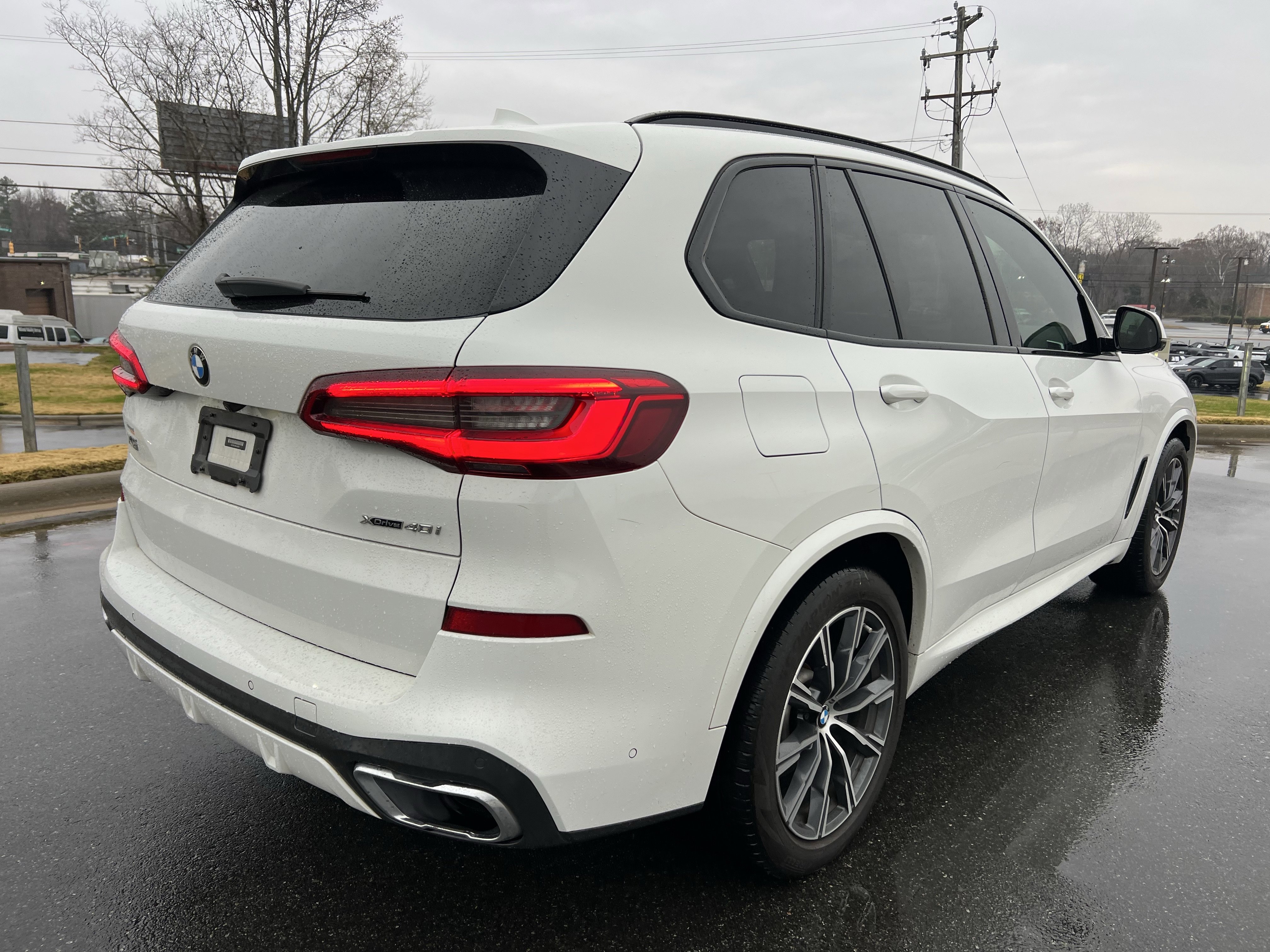 Used 2019 BMW X5 xDrive40i w/ M Sport Package image 9