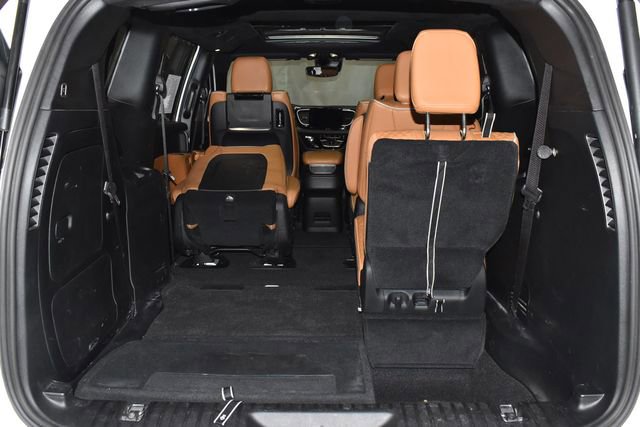 Used 2022 Chrysler Pacifica Pinnacle image 37