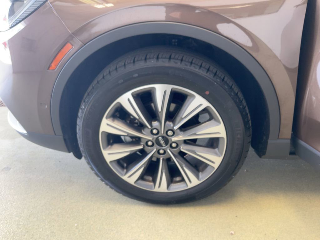 Used 2022 Lincoln Corsair Reserve w/ Equipment Group 201A AWD/4WD image 24