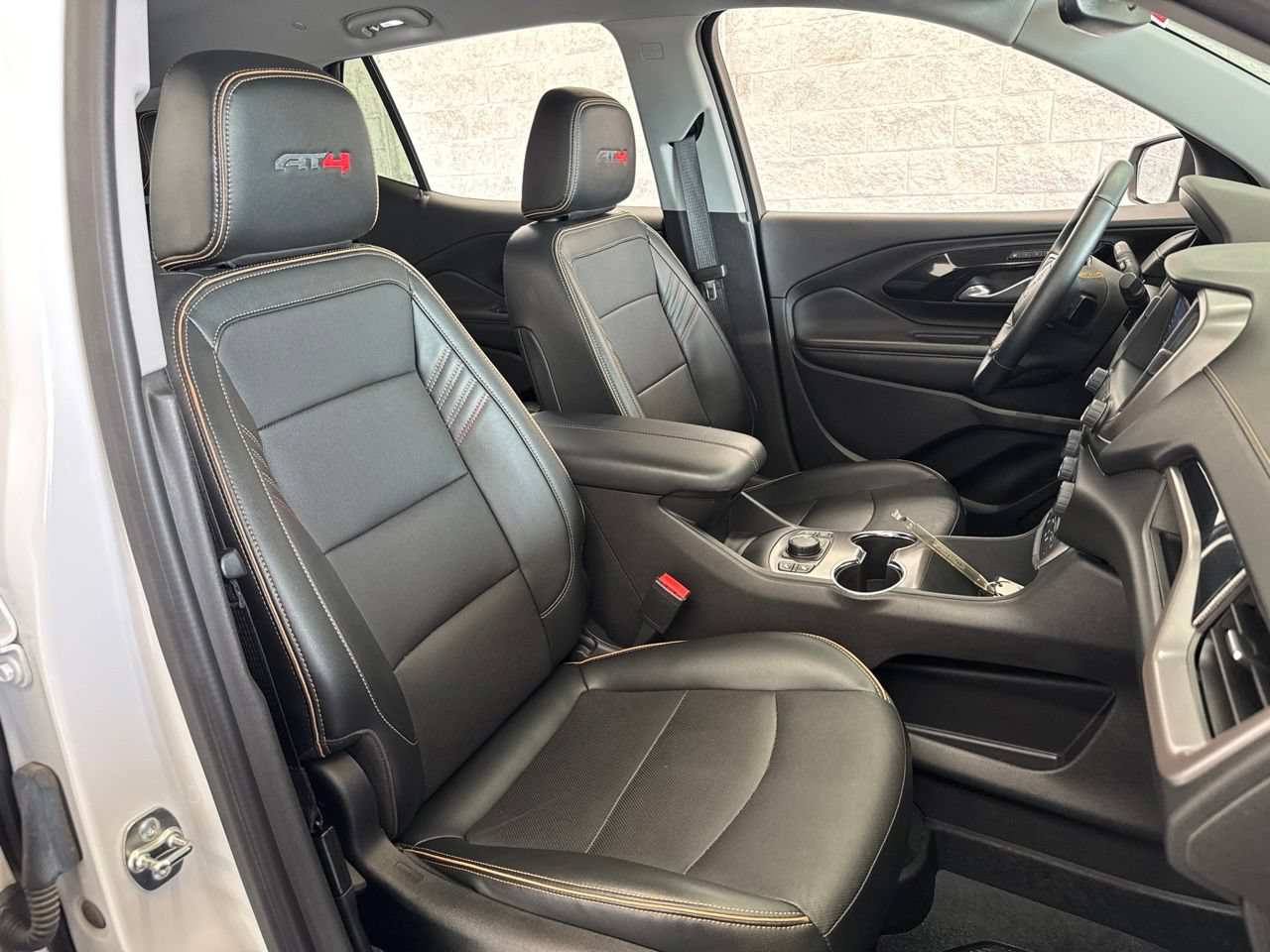 Used 2024 GMC Terrain AT4 AWD/4WD image 48