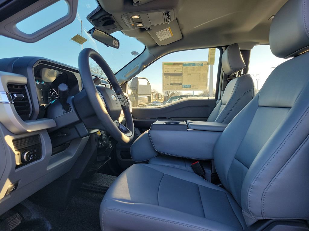 New 2026 Ford F250 XL w/ FX4 Off-Road Package image 16
