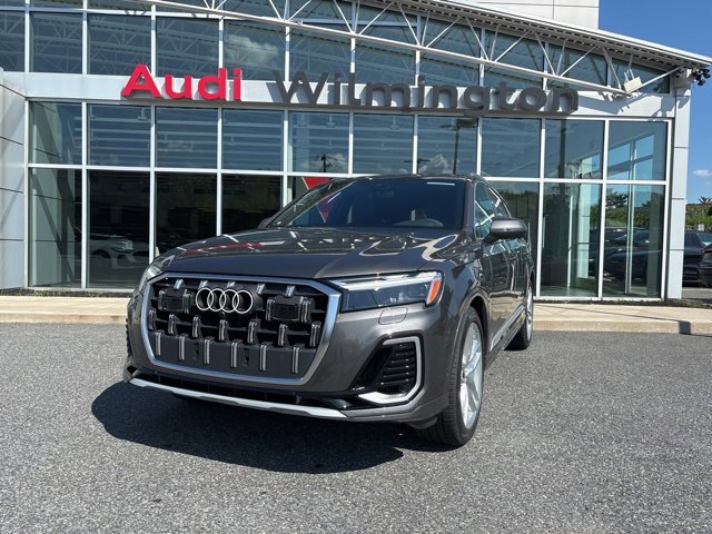 New 2025 Audi Q7 3.0T Premium Plus