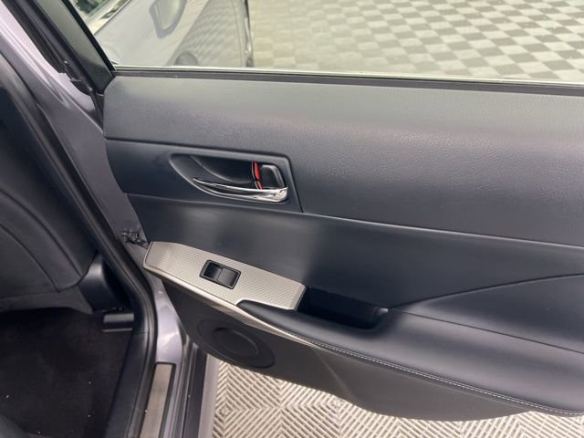 Used 2016 Lexus IS 300 AWD w/ F Sport Package image 18