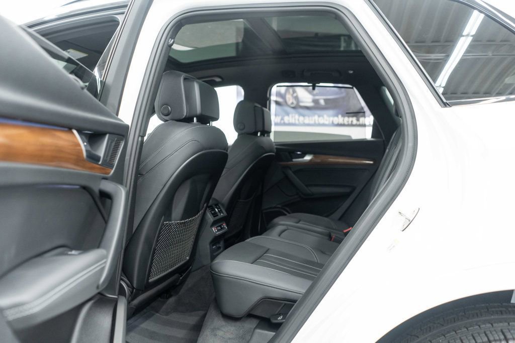 Used 2024 Audi Q5 e Prestige image 38