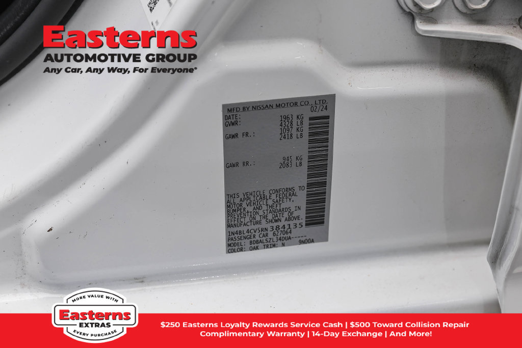 Used 2024 Nissan Altima 2.5 SR FWD image 33