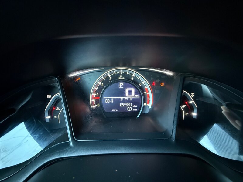 Used 2017 Honda Civic Sport image 19