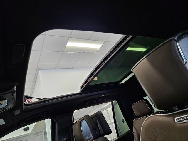 New 2026 GMC Yukon Denali Ultimate AWD/4WD image 29