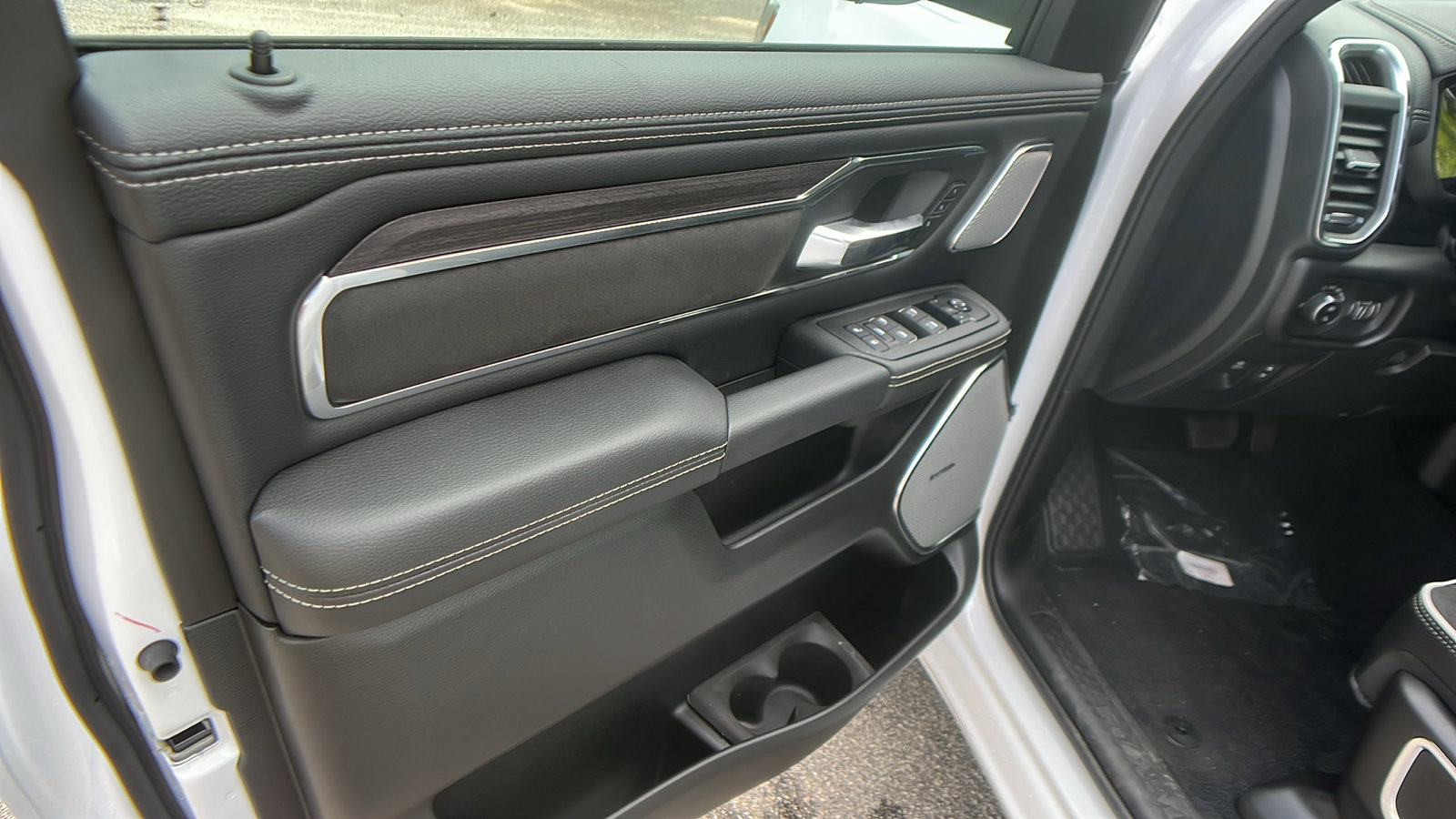 New 2026 RAM 1500 Laramie image 14