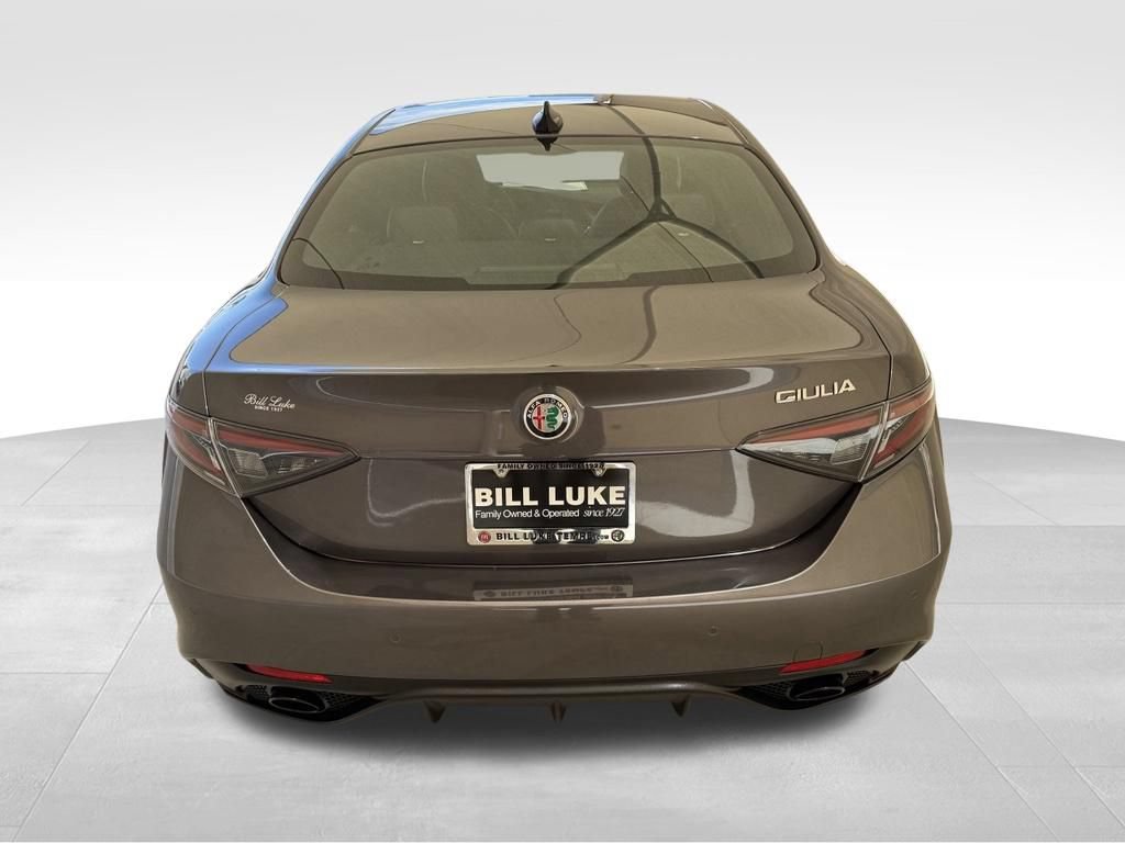 New 2026 Alfa Romeo Giulia w/ Driving Assist Package RWD image 8